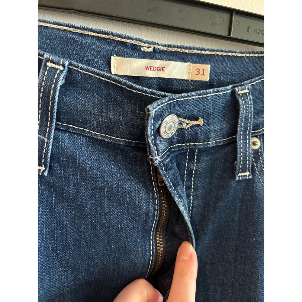 Levis Wedgie Straight Jeans Blue 31 High Rise Stretch Tapered Contrast Stitching - Picture 2 of 6